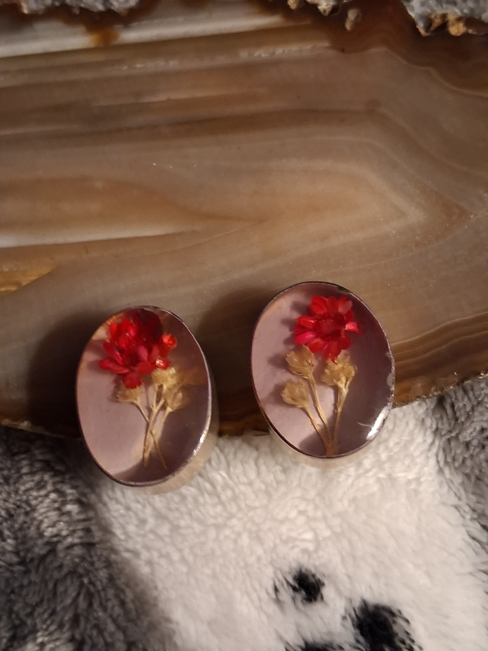 Pink Glass Stud Earrings with Red Dried Flowers-clip On-Vintage